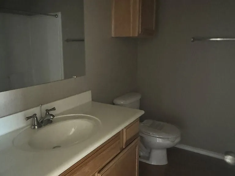 909 Beal Pkwy — Photo 3