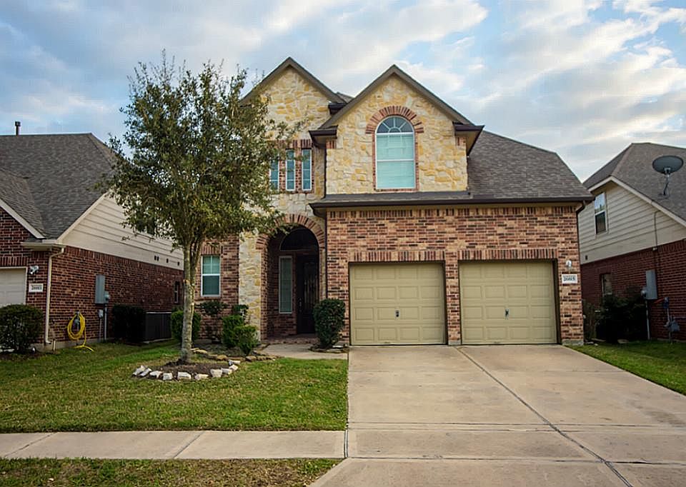 1st image of 26815 Harwood Heights Dr