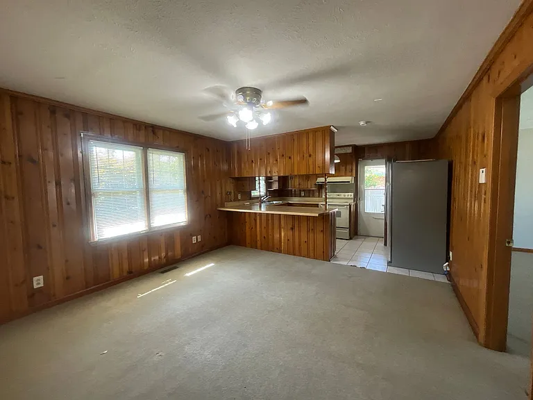 2039 Ironwood Dr — Photo 5