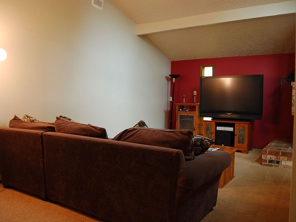 2nd image of 1418 SE 140th Ct