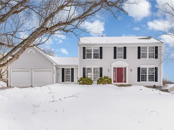 3297 Eagles Roost Ln, Macedon, NY 14502