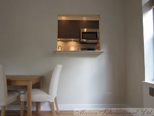 Rented by Maison International | media 16