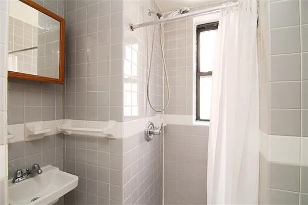 Rented by Compass | media 24