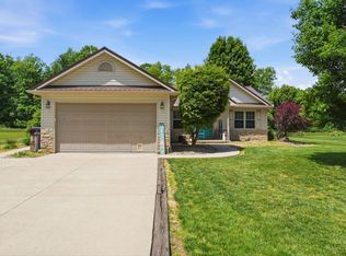 113 Montana Dr, Lake Waynoka, OH 45171