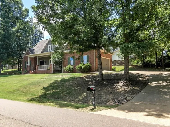 6111 Canvasback Dr, Oxford, MS 38655
