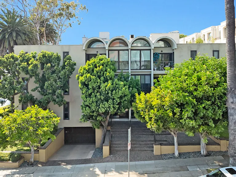 11789 Montana Ave #11 — Photo 1