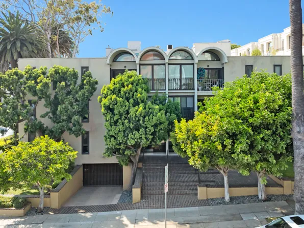 11789 Montana Ave APT 11, Los Angeles, CA 90049