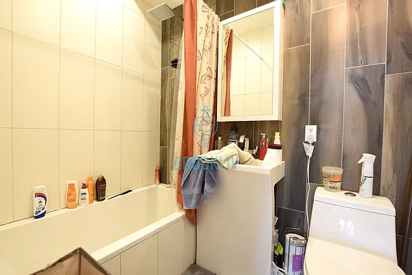 Rented by null | media 62