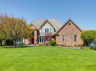 5540 Churchill Ln, Libertyville, IL 60048