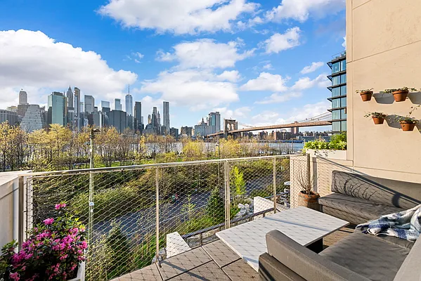 Sold by SERHANT. | media 7