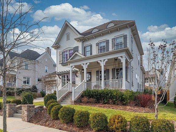 2nd image of 1553 Fleetwood Dr