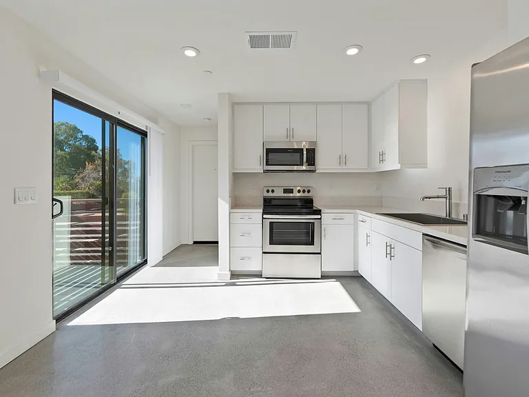5900 Severin Dr #308 — Photo 20