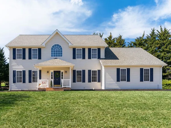 61 Peterson Pl, Fishersville, VA 22939