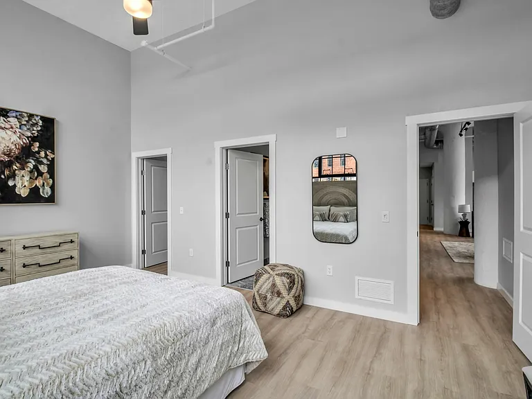 Trico Building Apartments — Photo 15