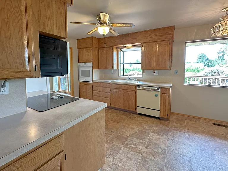 5616 Beverly Ln — Photo 16