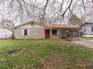 906 Pattie Ln, Barling, AR 72923