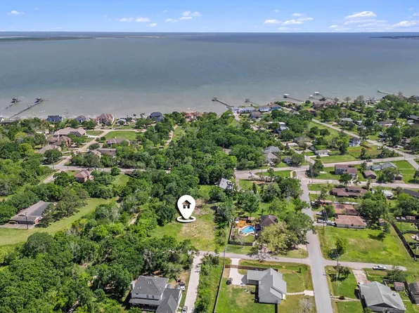 508 Donaldson St, La Porte, TX 77571