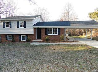 1525 Banbridge Rd, Kernersville, NC 27284