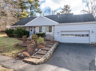 15 University Dr, Natick, MA 01760