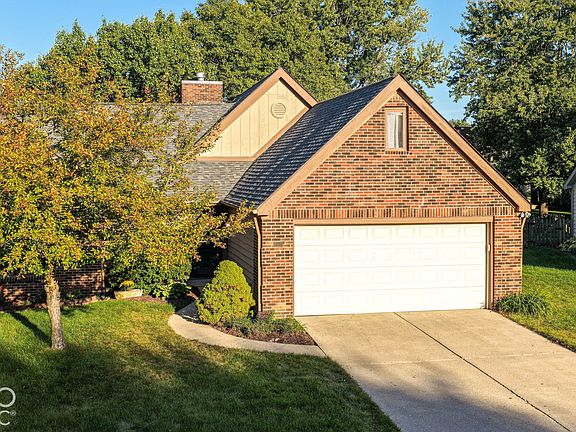 3rd image of 8823 Wintergreen Way
