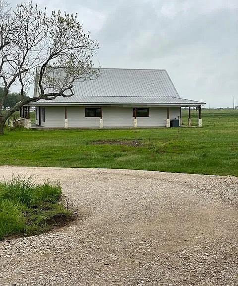36100 FM 1488 — Photo 10