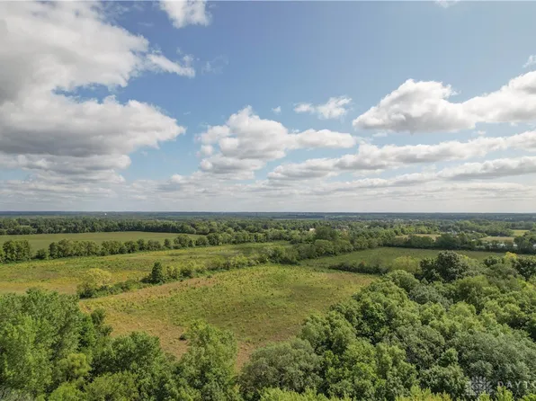 7337 Ross Rd, Tipp City, OH 45371