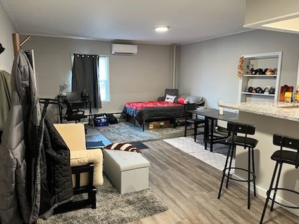 224 W Main St #10