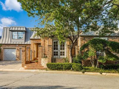 27 Saint Laurent Pl, Dallas, TX, 75225