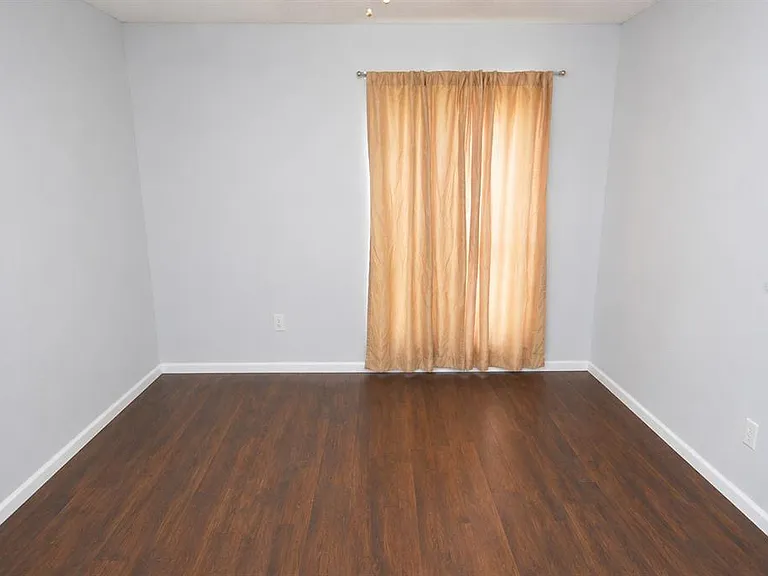 8718 Mallard Reserve Dr #104 — Photo 20