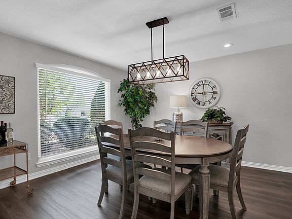 4th image of 10201 Murray S Johnson St