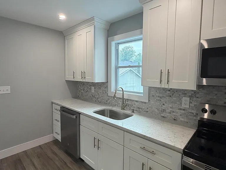 1729 N Main St #A — Photo 14