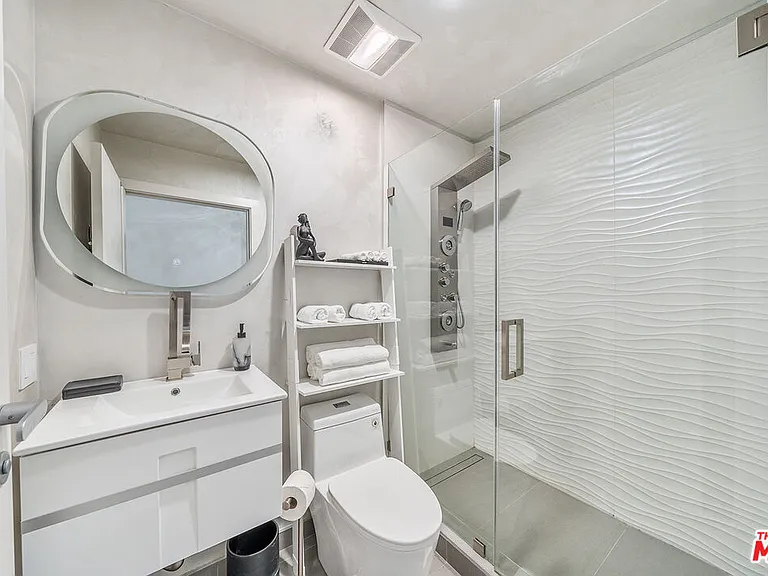 5010 Fulton Ave — Photo 51
