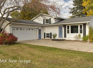 665 Briarwood Dr, Vassar, MI 48768