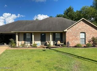 405 Avery Cv, Byram, MS 39272