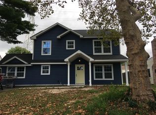52 Coral Ln, Levittown, PA 19055