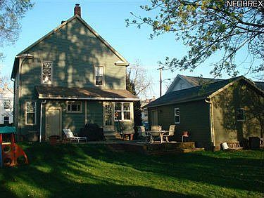 2nd image of 172 N Pardee St