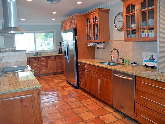 Kitchen viewed from Dining