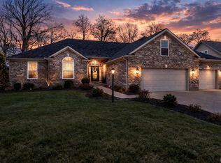 4318 Huntington Ridge Cir, Newburgh, IN 47630