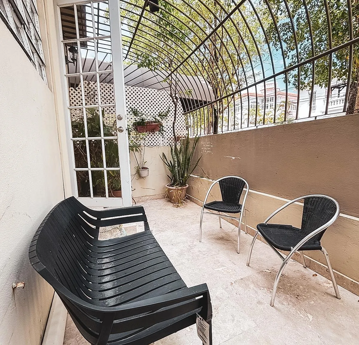 1 bed, 1.0 bath, 600 sqft, $2,000 — Photo 1