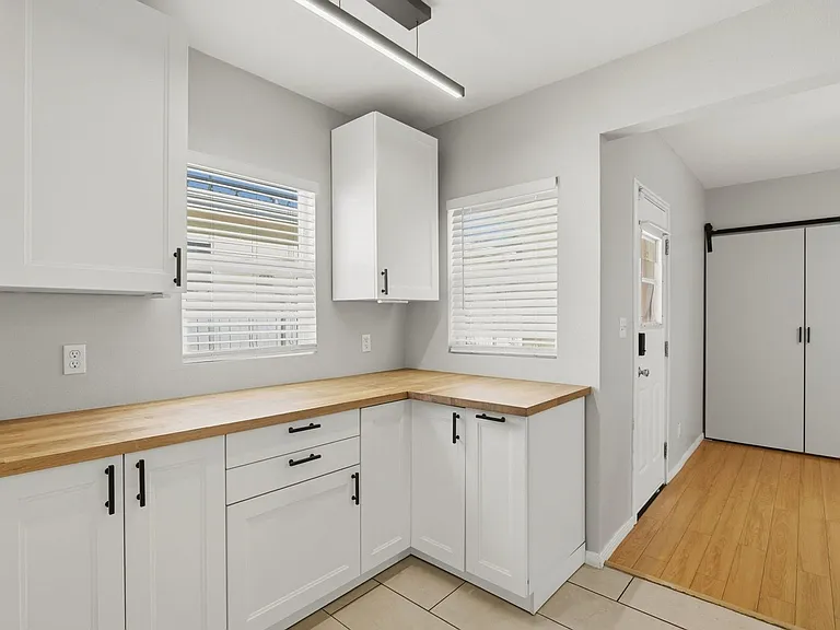 10412 Eldora Ave — Photo 11