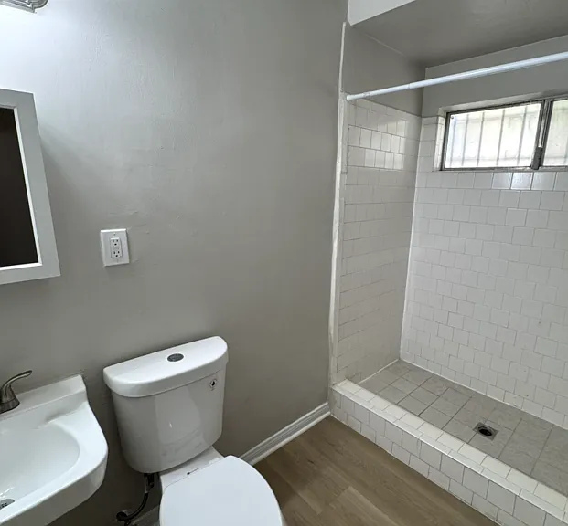 11421 S Normandie Ave #5 — Photo 9