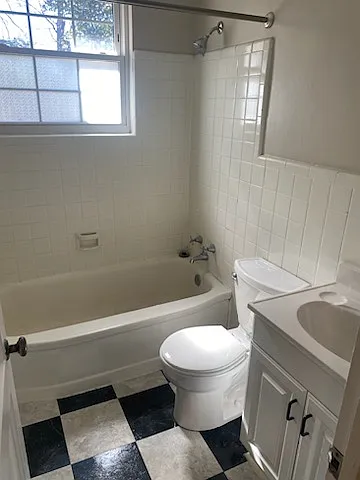 2318 Hassell Pl — Photo 5