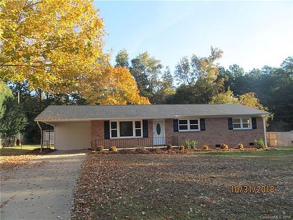 4th image of 2626 Fairgreen Dr
