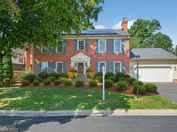 9713 Lookout Pl, Montgomery Village, MD 20886