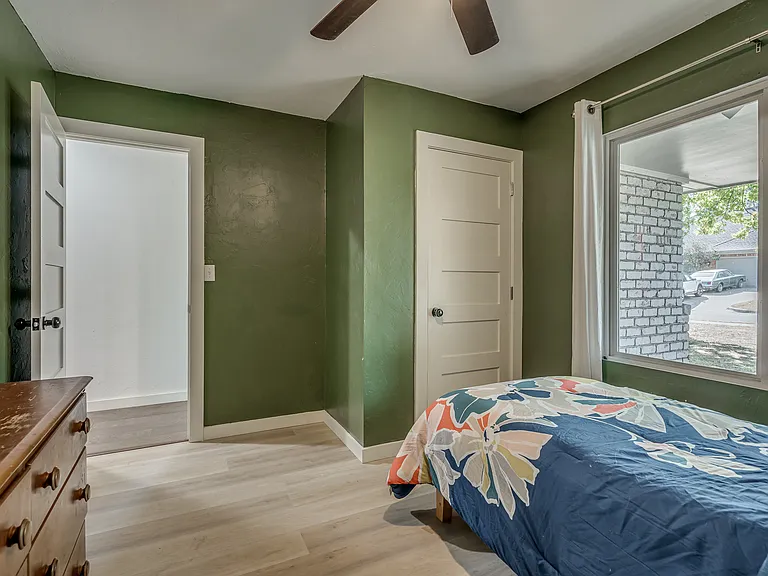 2213 NW 43rd St — Photo 13