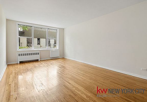3rd image of 65 Park Ter W APT 4F