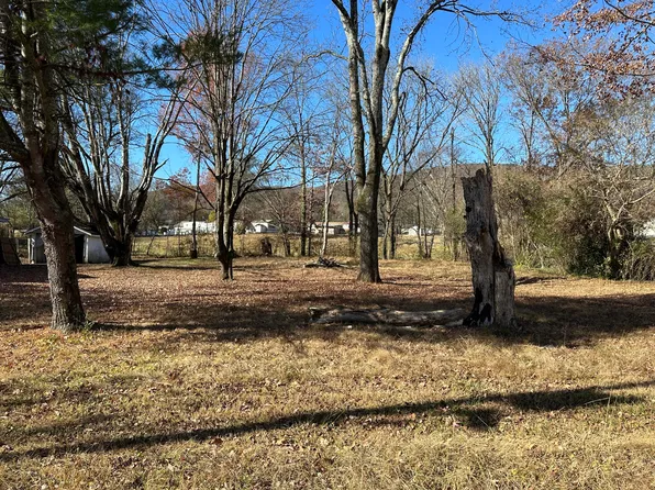 310 Maple St, Soddy Daisy, TN 37379