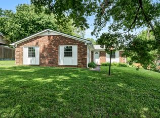 1503 Beacon Hill Rd, Lexington, KY 40504