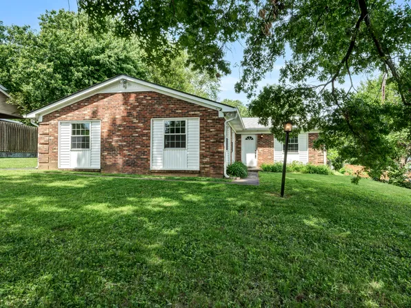 1503 Beacon Hill Rd, Lexington, KY 40504