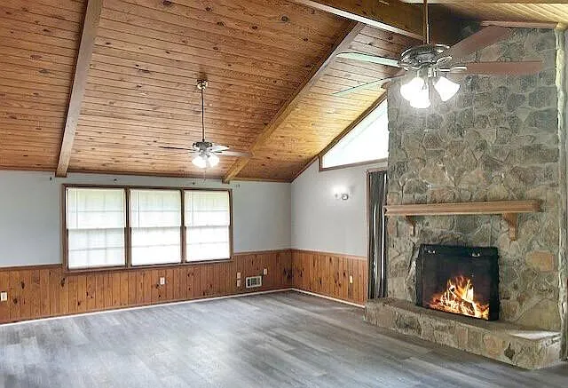 2 bed, 2.0 bath, 1456 sqft, $1,650 — Photo 3